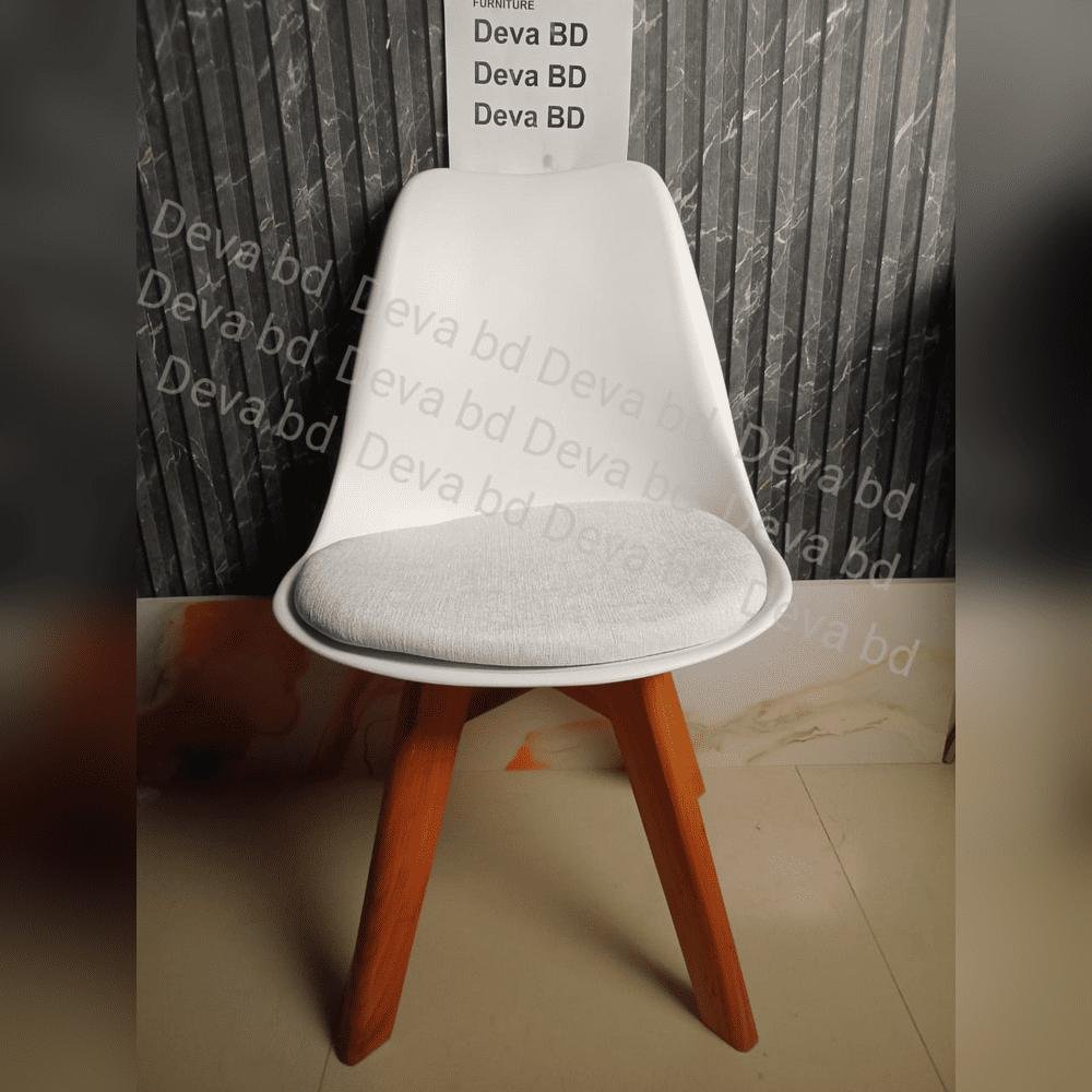 Tulip Chair with PP Plastic Body, Velvet Seat and Mahogany Wooden Legs — ছবি 3